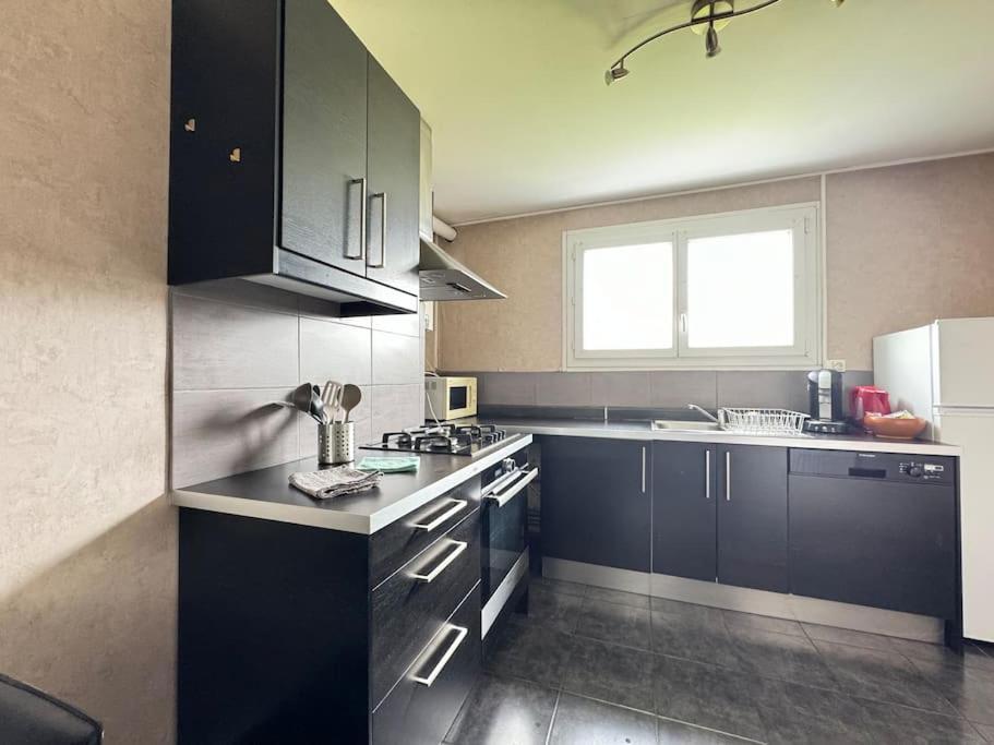 Appartement F2 Proche Axes Principaux - Claude Guichard Clermont-Ferrand Exteriör bild