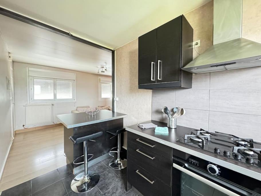 Appartement F2 Proche Axes Principaux - Claude Guichard Clermont-Ferrand Exteriör bild